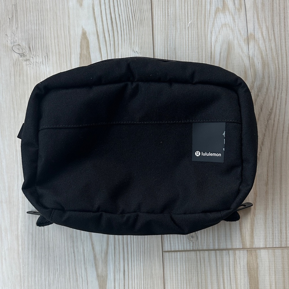 lululemon athletica Black Men's Toiletry Pouch - Command the Day Dopp Kit 5L